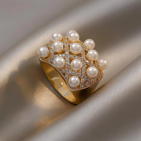 Vintage Pearl ring | DOME