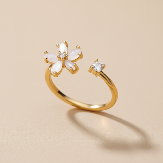 White Bloom Ring | MAUREA