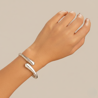 Elegant Hinged Bangle Bracelet | ZOLANI