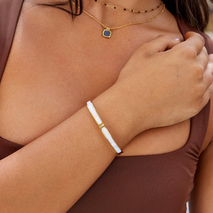 White Gold Bangle | VAYANA